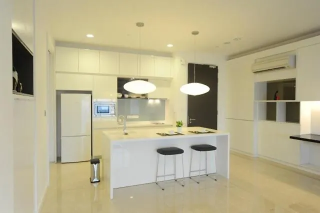 Platino Paradigm Mall @ Johor Bahru Apartment 0*,